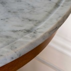 Bord Fosbury med marmor