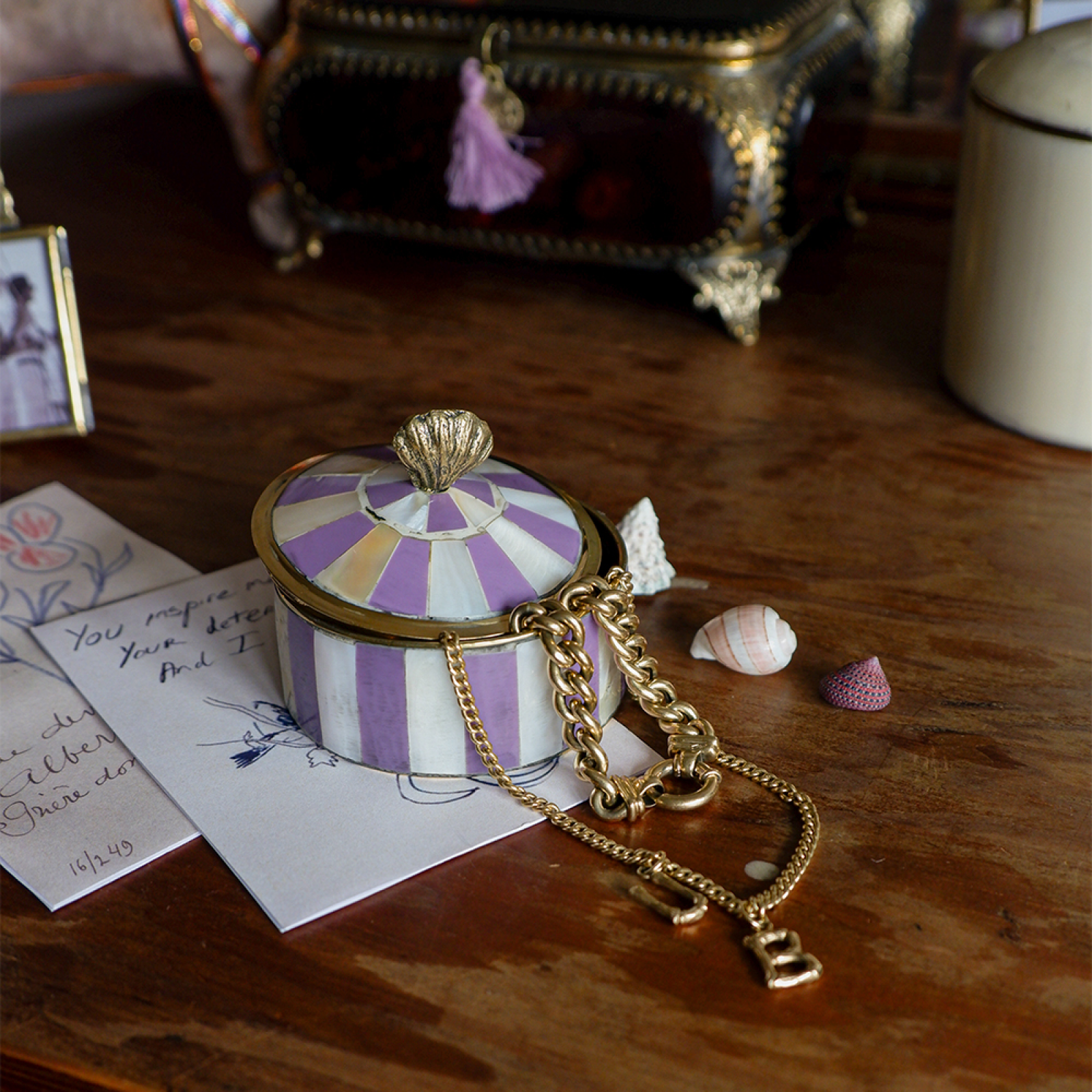 Ask Scarlett Circus Box