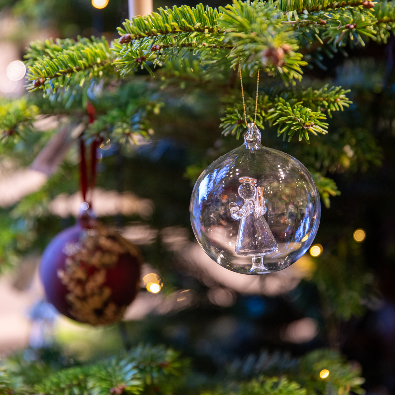 Julkula i glas med ängel 8 cm