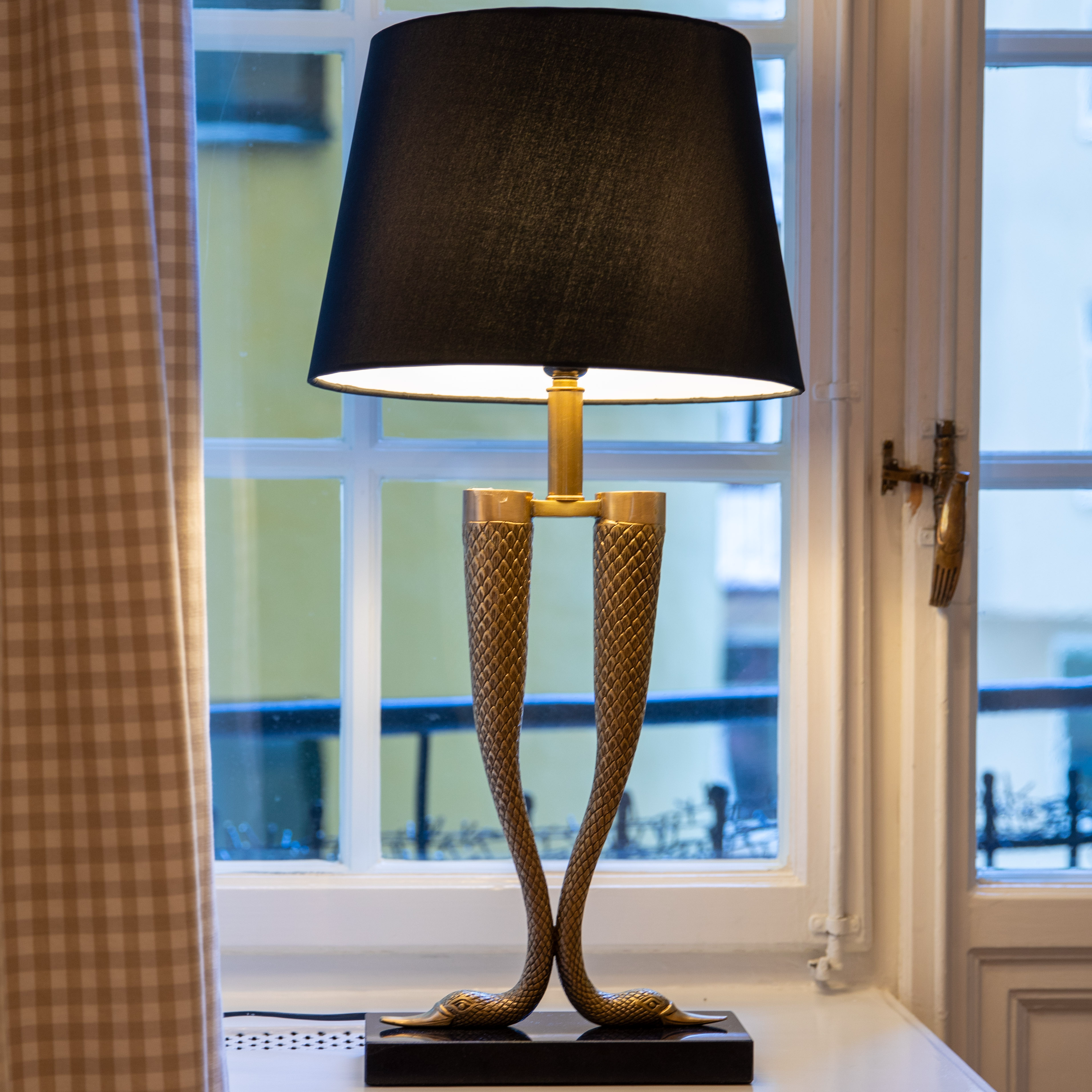 Lampskärm William oval 35,5 cm svart taft