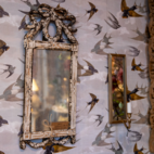 Spegel trä med rosett 1780 tal