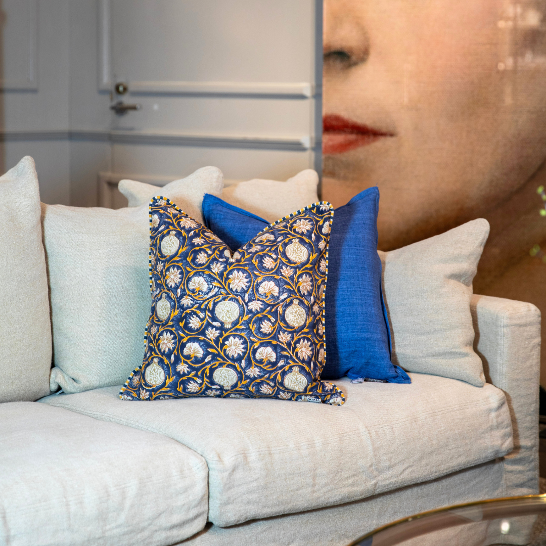 Kuddfodral Tangier Pomegranate Mörkblå