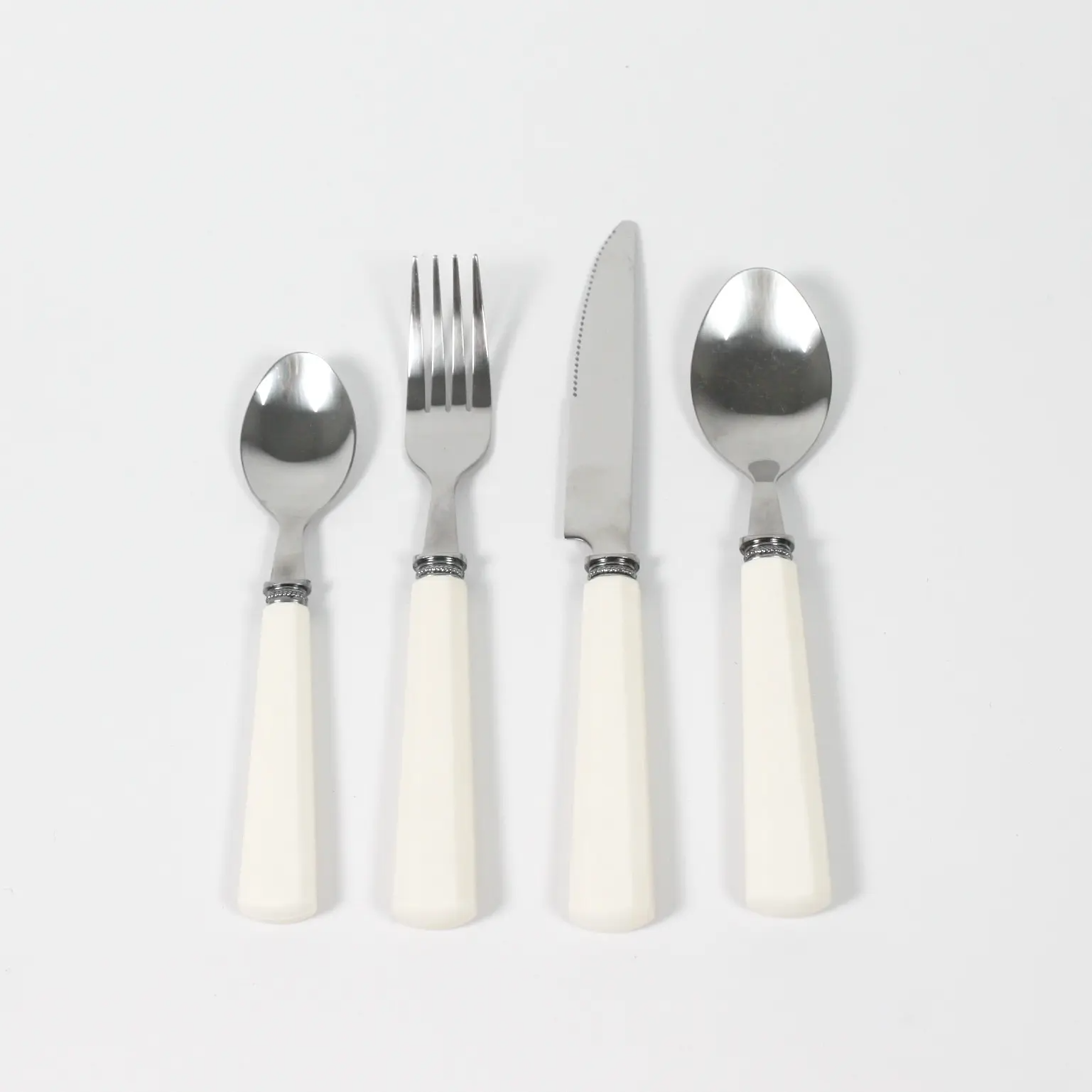 Bestick Lise vit 24 delar