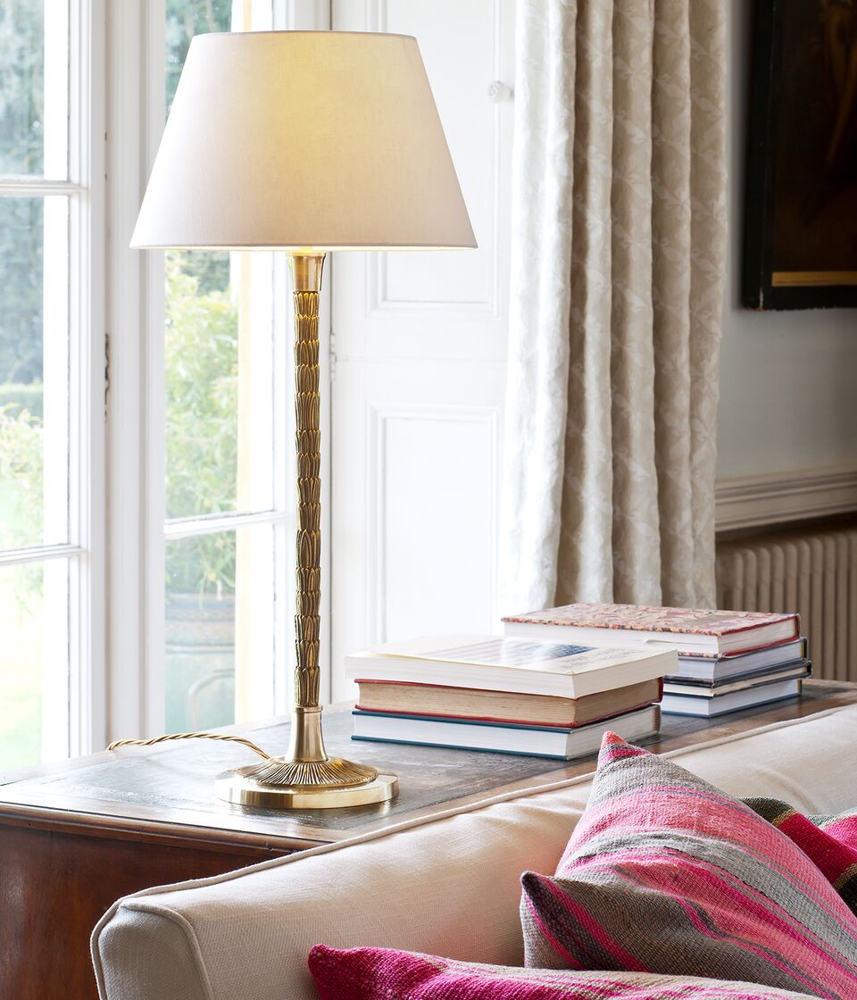 Bordslampa Acanthus Column Brass