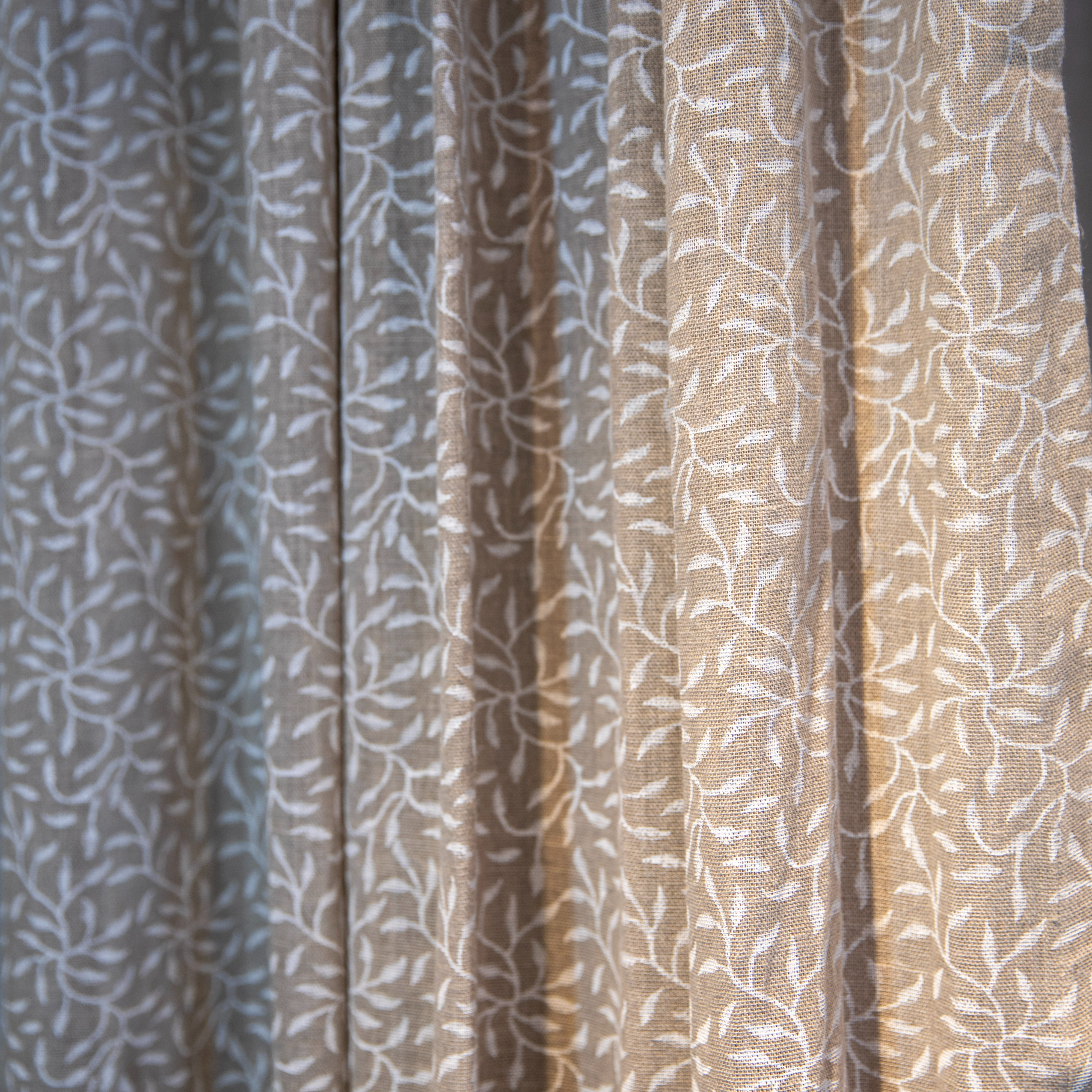 Gardinlängd Leaf Linne White 150x250cm