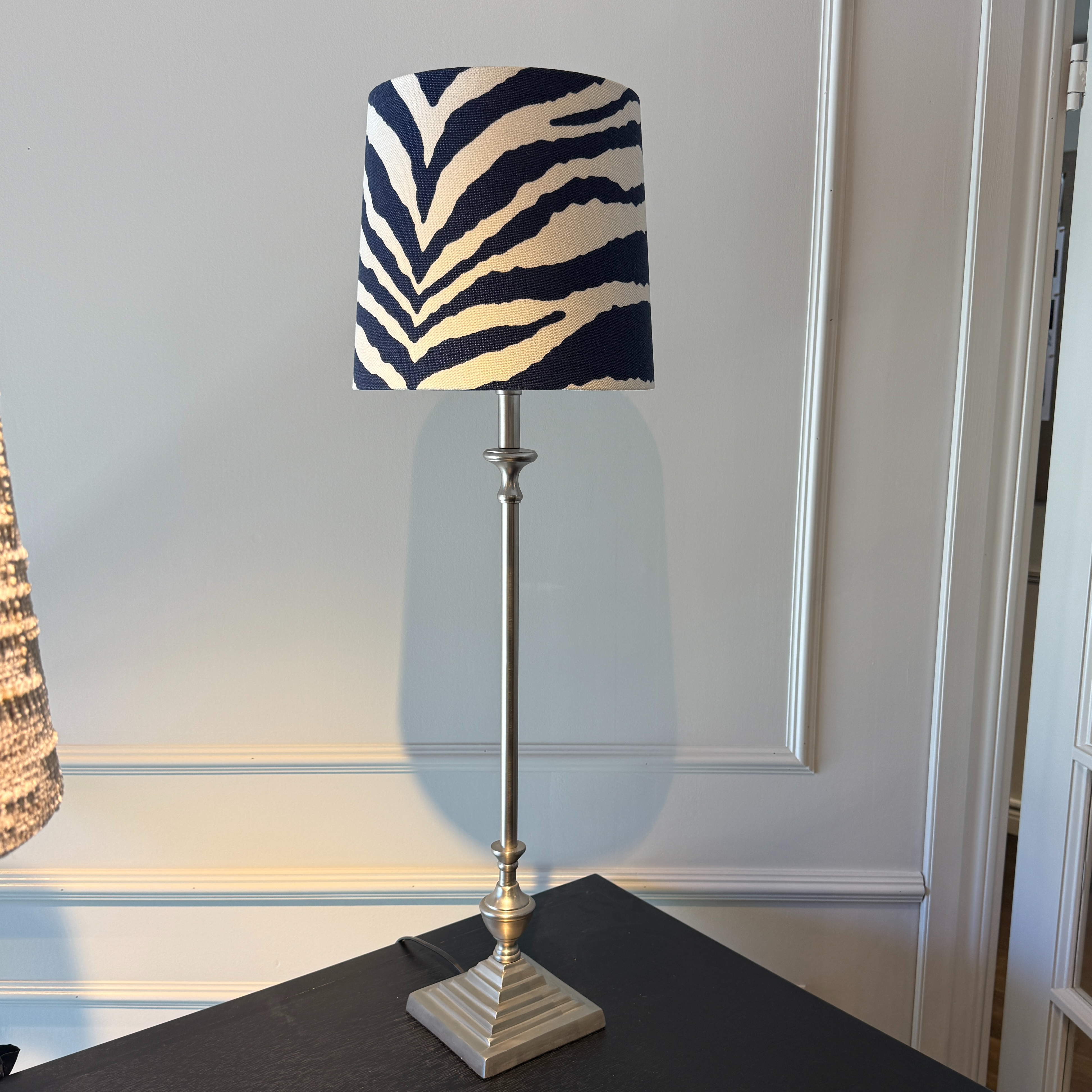 Lampskärm Sixten 25 cm Zebra blå