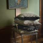 Linne och sammetskuddfodral Mira - Moss Green - 50x50cm